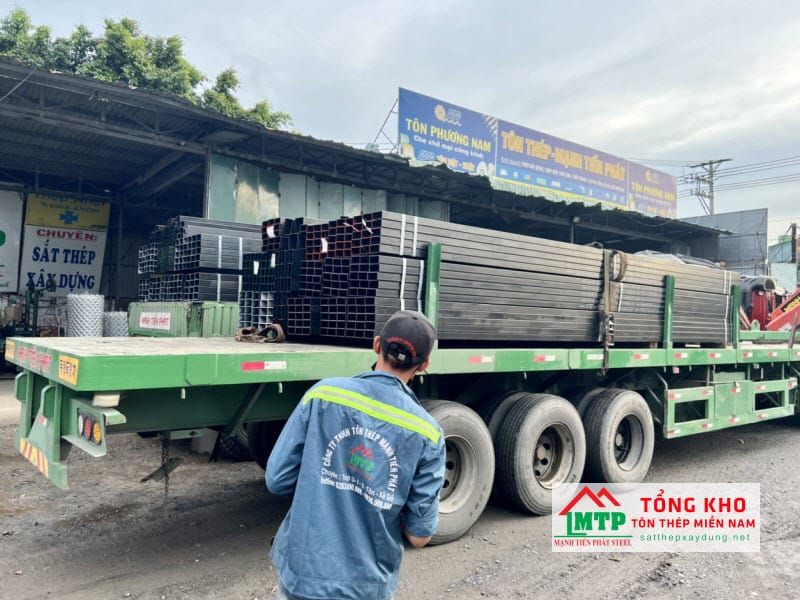 Chọn mua thép hộp Hoa Sen tại đại lý tôn thép Mạnh Tiến Phát với nhiều ưu đãi hấp dẫn