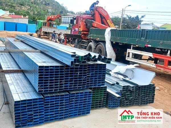 Đại lý thép hộp Hoa Sen uy tín tại Tphcm. Vận chuyển toàn quốc.