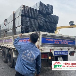 Thép hộp mạ kẽm Hồng Ký có chất lượng vượt trội và được nhiều nhà thầu ưa chuộng. Hỗ trợ vận chuyển tận công trình. Có hoa hồng cho người giới thiệu