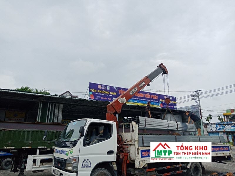 Sắt thép hộp Kim Hồng Lợi rất được ưa chuộng trên thị trường