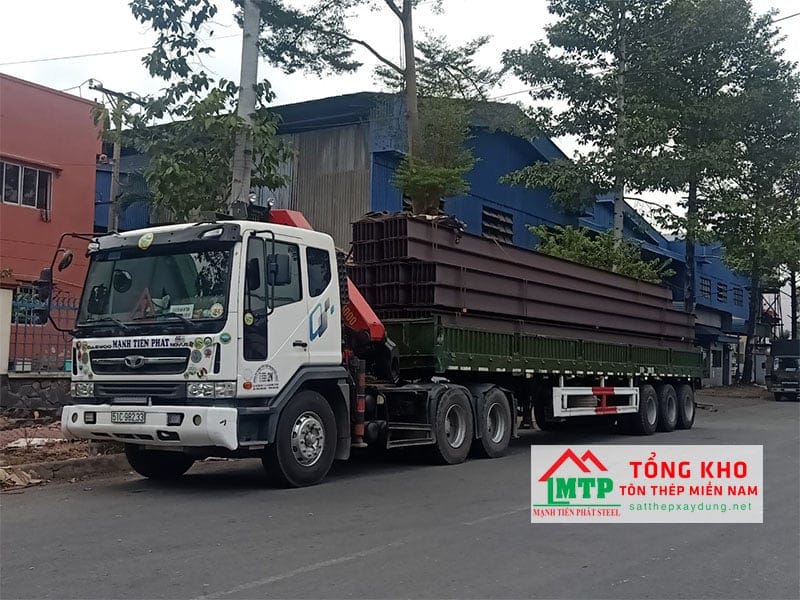 Thép chữ I488 với nhiều ưu điểm vượt trội như khả năng chịu lực tốt, độ bền cao, được sử dụng nhiều trong xây dựng, cầu đường …