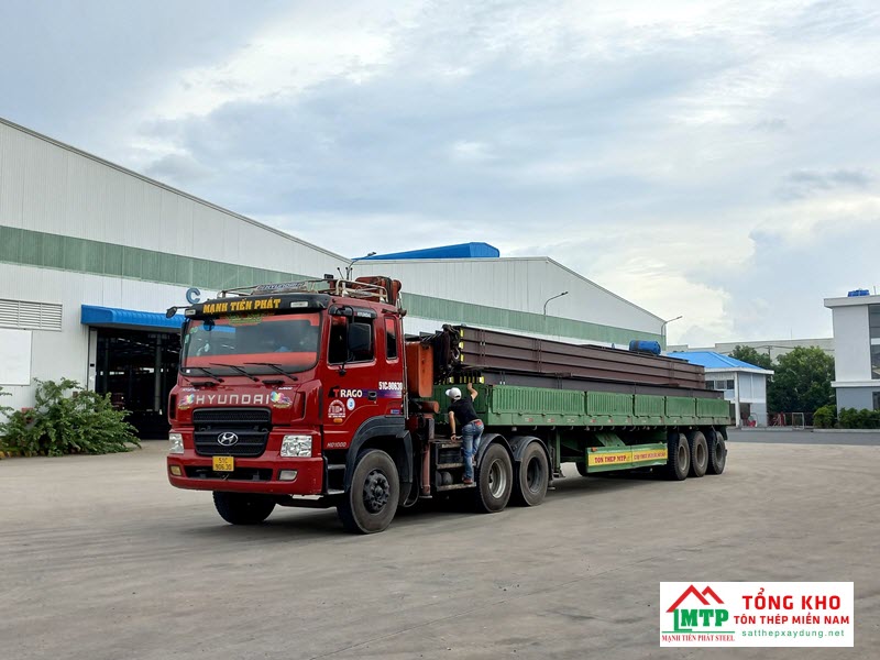 Tôn Thép MTP vận chuyển thép hình I340 tới công trình toàn miền Nam