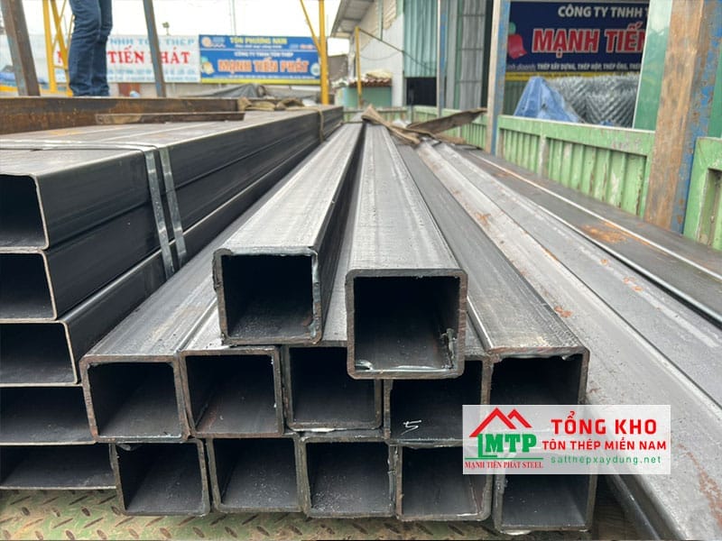 Thép hộp đen 250x250