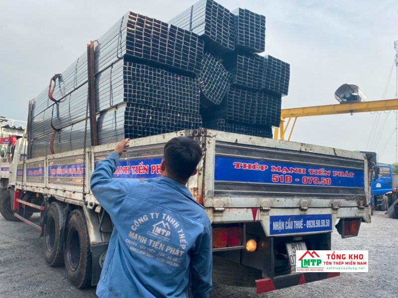 Khi mua thép Nam Hưng cần lựa chọn đại lý uy tín, có chứng từ rõ ràng, hoạt động lâu năm trong ngành