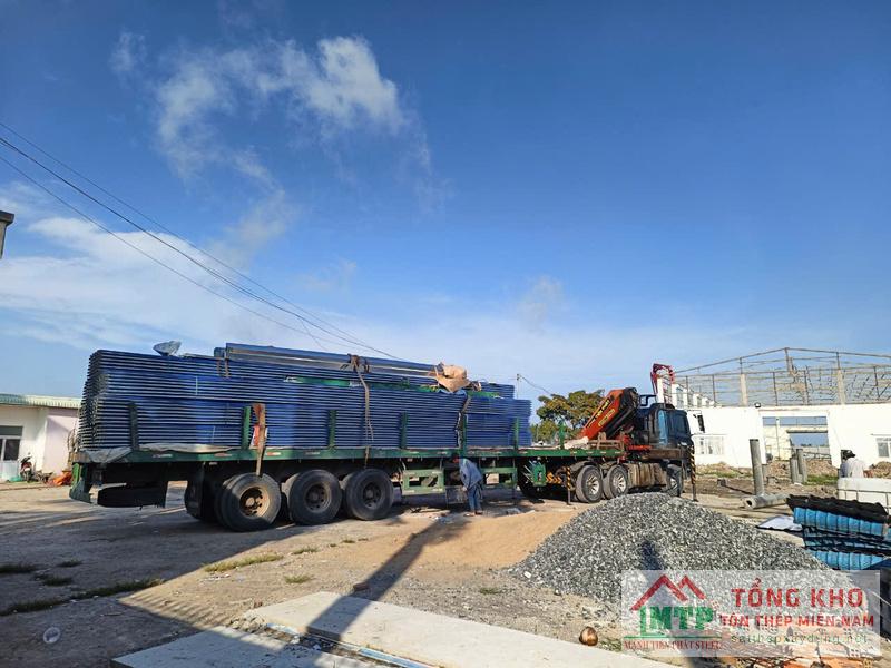 Cung cấp máng xối inox 304 cho nhà xưởng kỹ thuật tại khu vực Hiệp Bình Phước