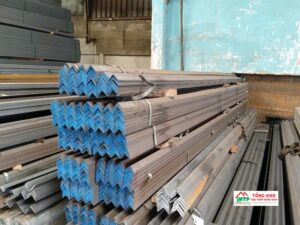 Giá thép V50 (10)