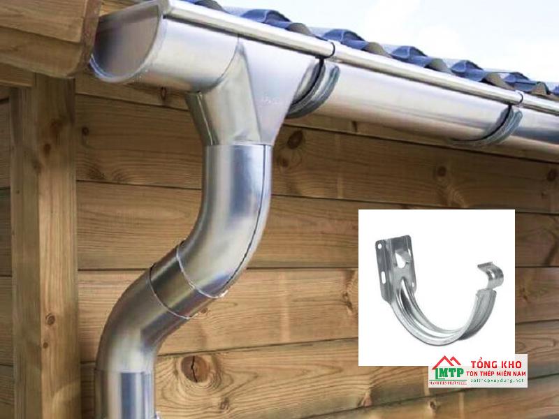 Giá đỡ máng xối inox dạng tròn dùng cho máng thu nước inox bán nguyệt 