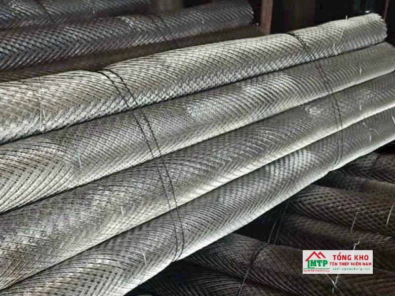 Lưới tô tường là loại lưới đặt vào lớp vữa trát để gia cố giữa các lớp vật liệu