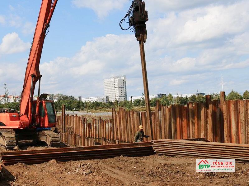 Tùy khối lượng cần thi công, điều kiện công trình mà giá ép nhổ cừ larsen sẽ có chênh lệch